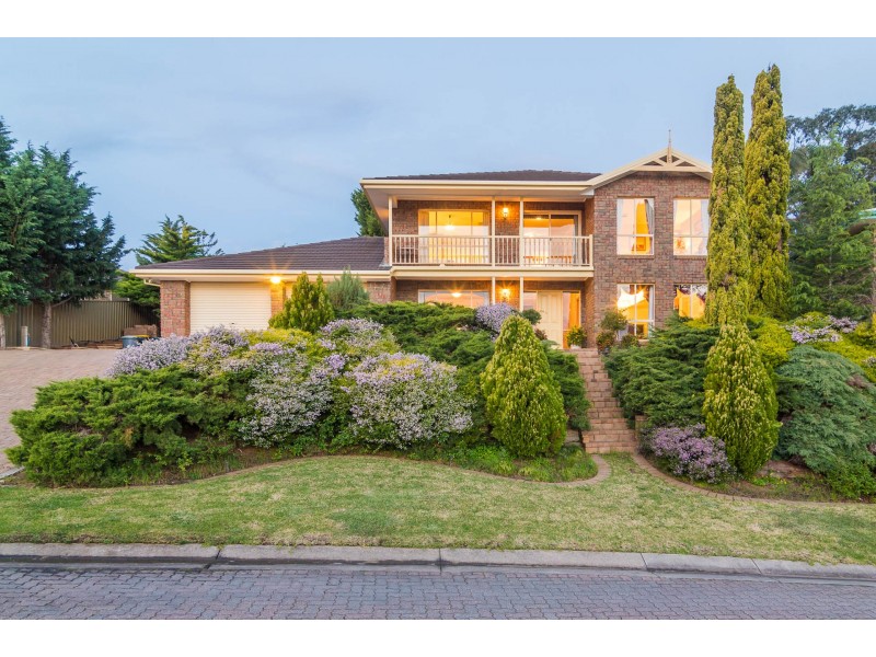 13 Highfield Drive, Aberfoyle Park SA 5159
