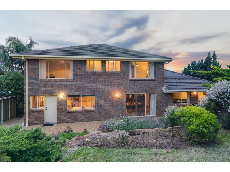 13 Highfield Drive, Aberfoyle Park SA 5159