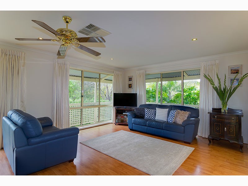 11 Glen Eyre Court, Aberfoyle Park SA 5159