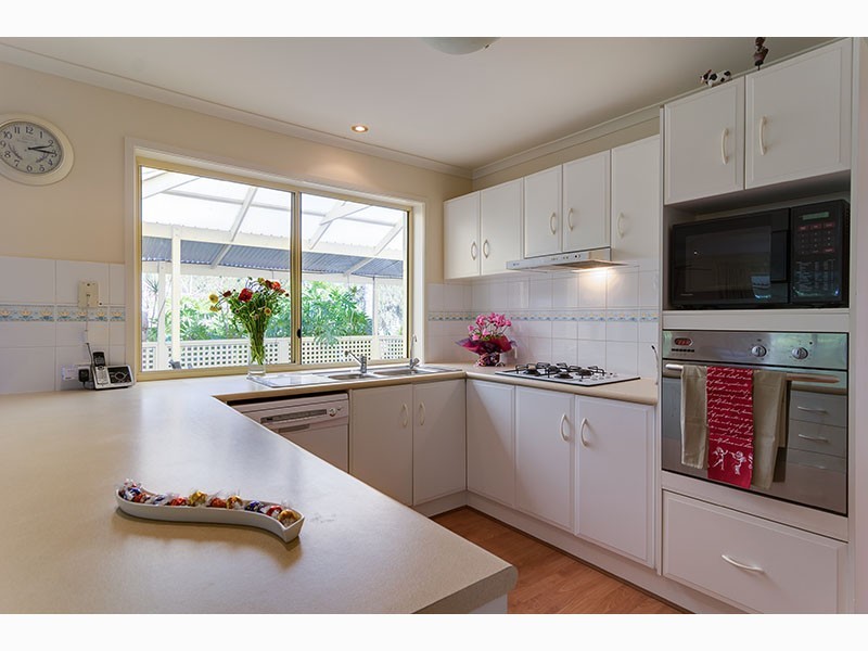 11 Glen Eyre Court, Aberfoyle Park SA 5159
