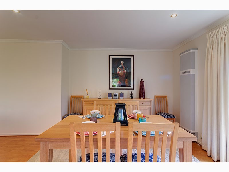 11 Glen Eyre Court, Aberfoyle Park SA 5159