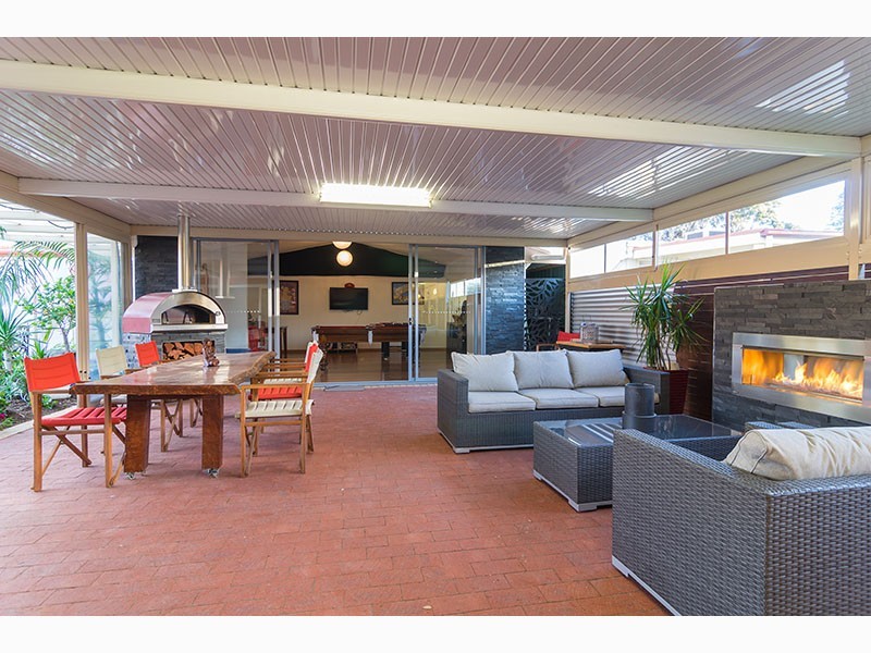4 Hall Crescent, Old Noarlunga SA 5168