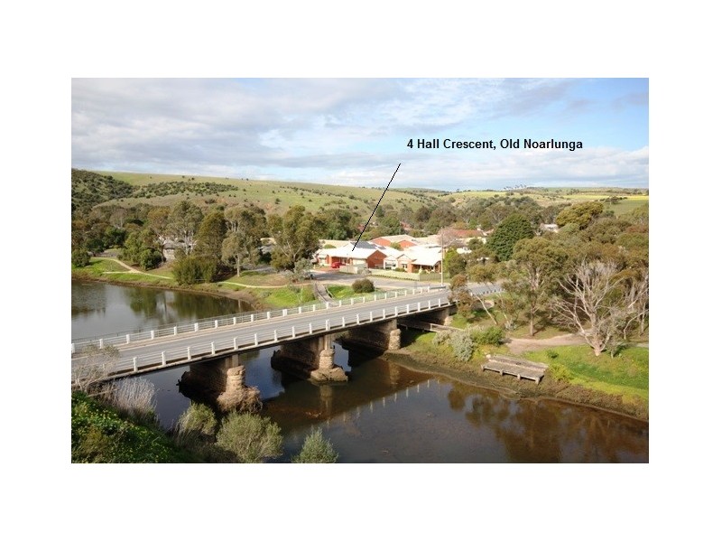 4 Hall Crescent, Old Noarlunga SA 5168