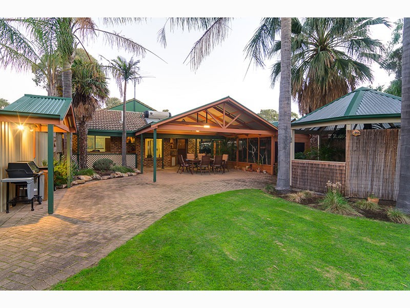 19 Paringa Parade, Old Noarlunga SA 5168