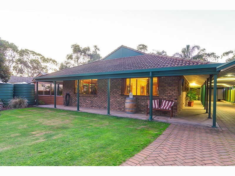 19 Paringa Parade, Old Noarlunga SA 5168