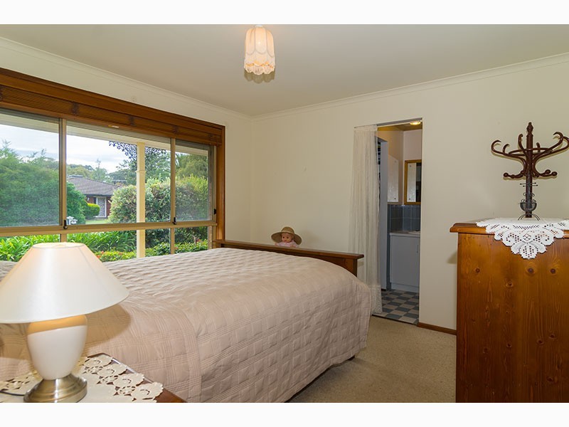 14 Abberton Street, Flagstaff Hill SA 5159