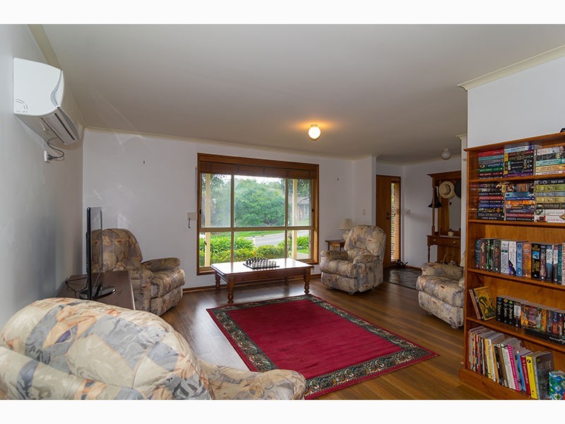 14 Abberton Street, Flagstaff Hill SA 5159