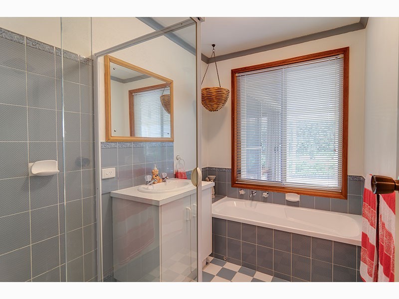 14 Abberton Street, Flagstaff Hill SA 5159