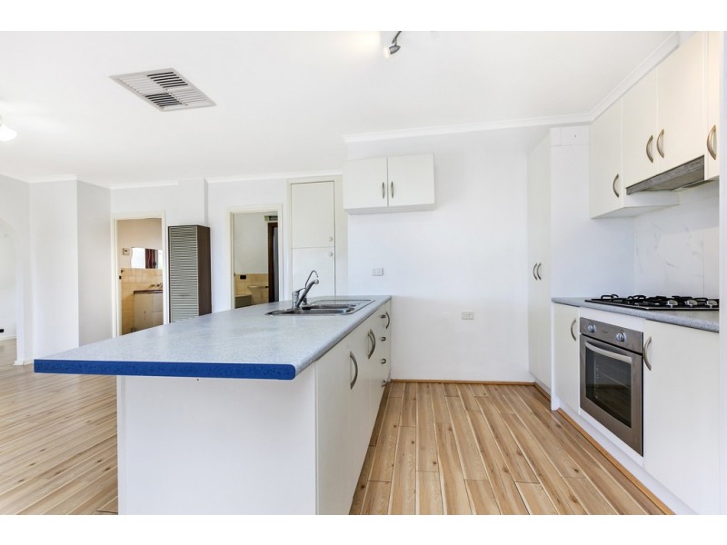 34 Vendale Drive, Flagstaff Hill SA 5159