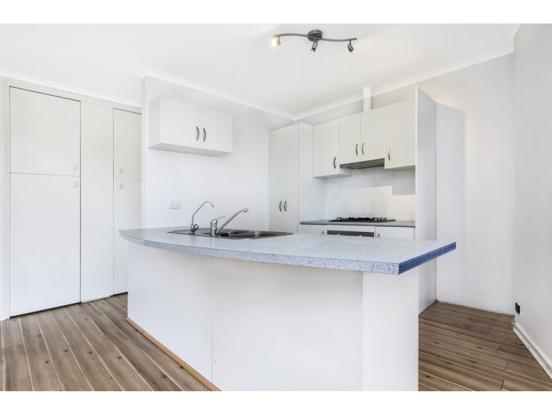 34 Vendale Drive, Flagstaff Hill SA 5159