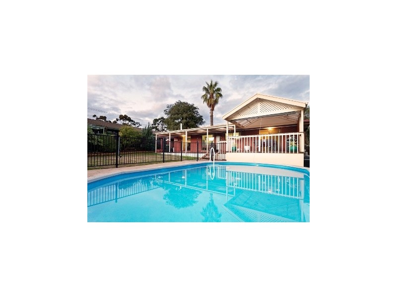 4 Fairlie Drive, Flagstaff Hill SA 5159