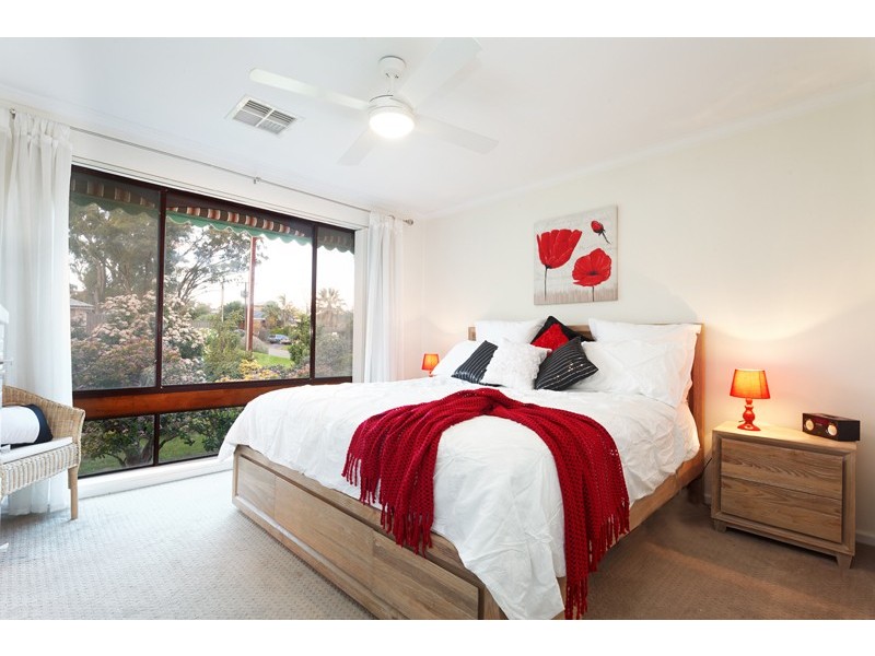 4 Fairlie Drive, Flagstaff Hill SA 5159