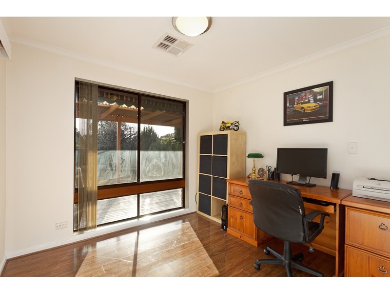 4 Fairlie Drive, Flagstaff Hill SA 5159
