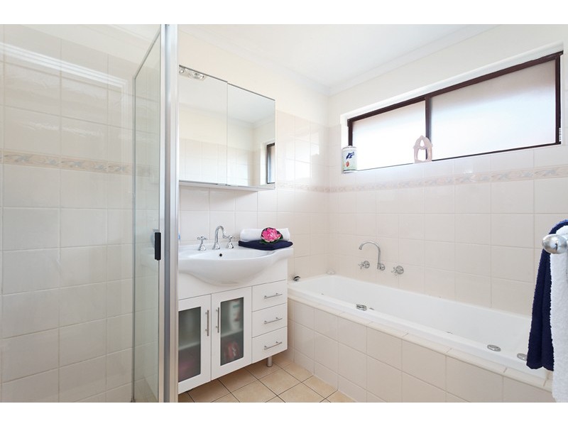 4 Fairlie Drive, Flagstaff Hill SA 5159