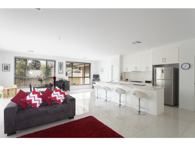 1B Horseshoe Drive, Aberfoyle Park SA 5159