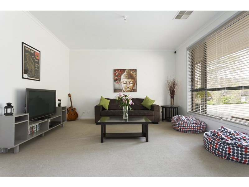 1B Horseshoe Drive, Aberfoyle Park SA 5159