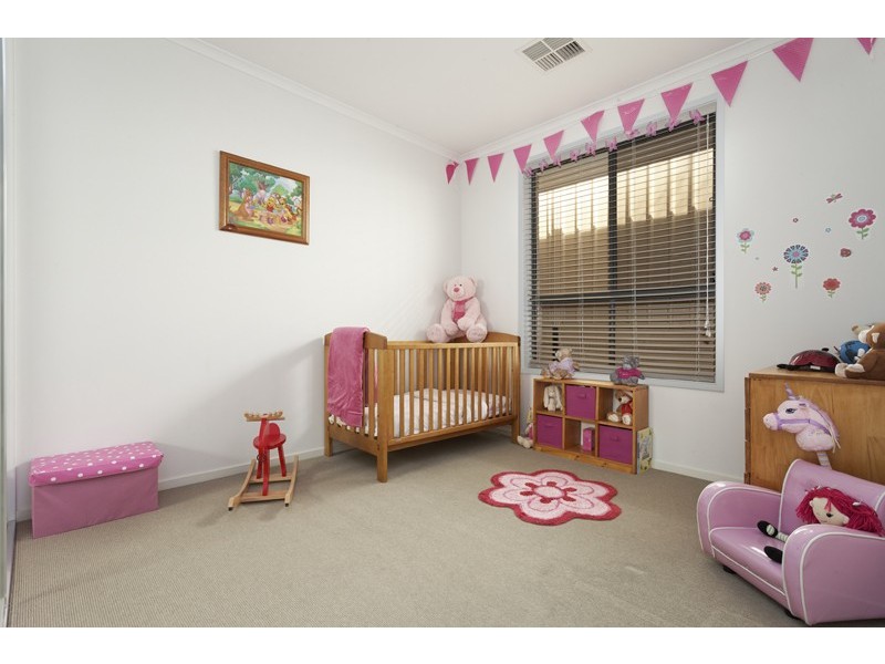 1B Horseshoe Drive, Aberfoyle Park SA 5159