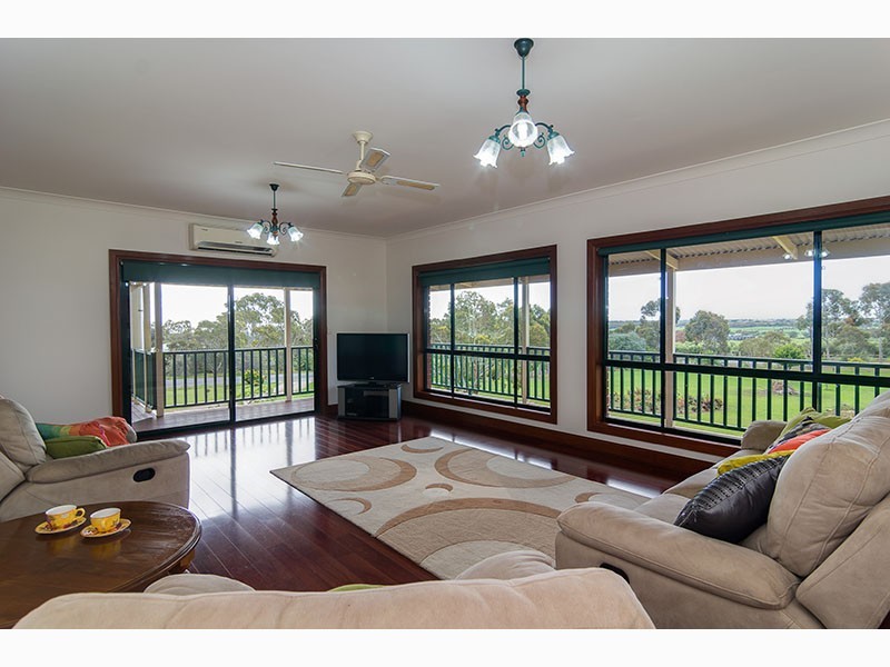 9 Clarke Court, Sellicks Beach SA 5174