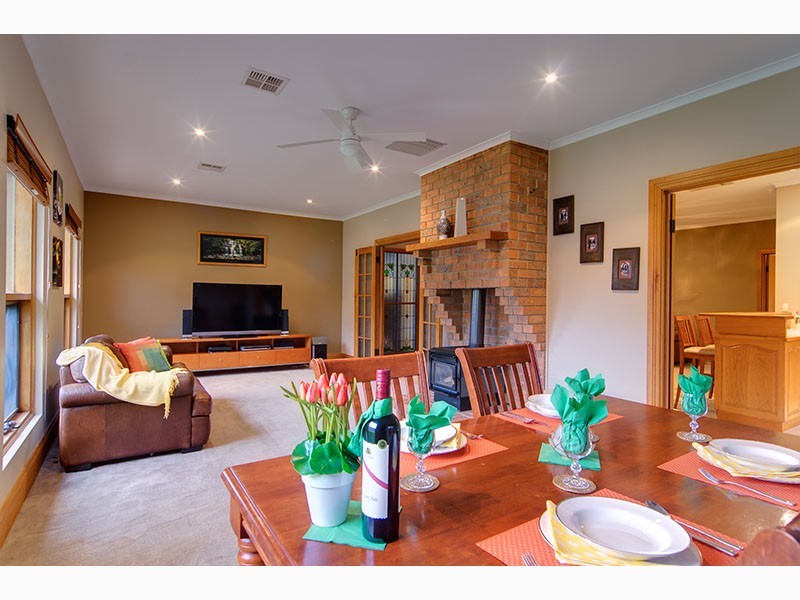 4 Dumphries Street, Flagstaff Hill SA 5159