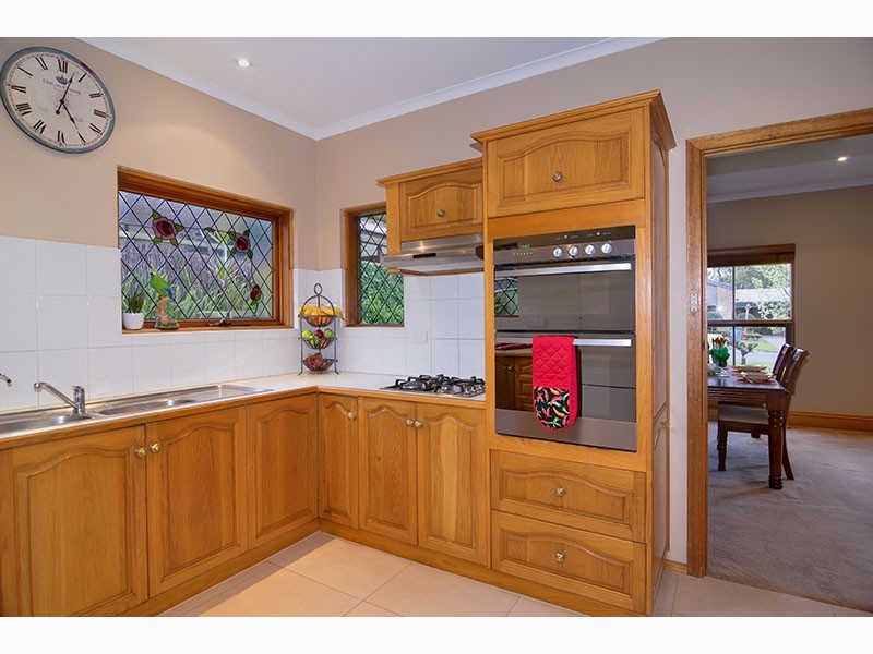 4 Dumphries Street, Flagstaff Hill SA 5159