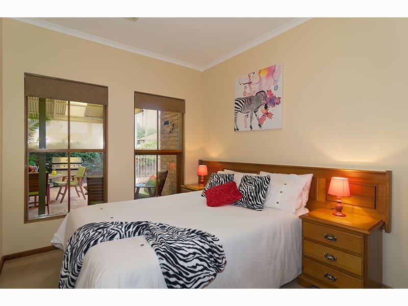 4 Dumphries Street, Flagstaff Hill SA 5159