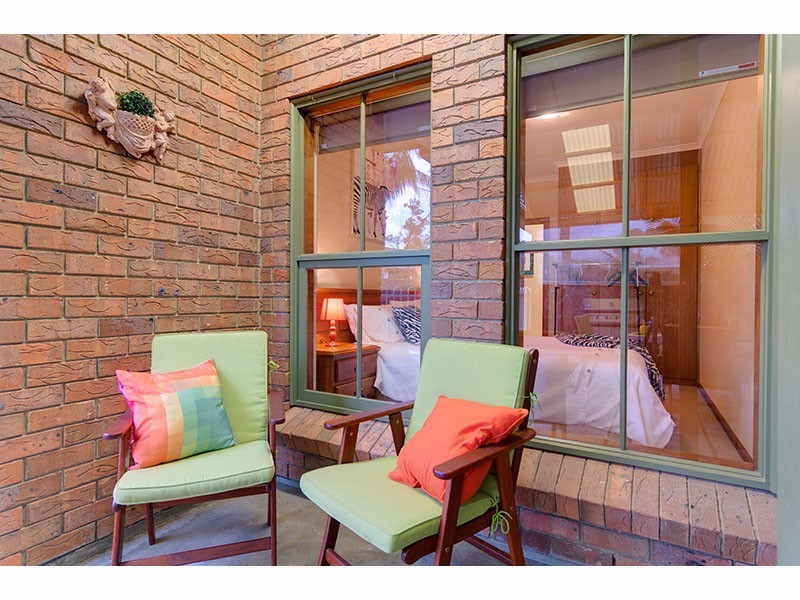 4 Dumphries Street, Flagstaff Hill SA 5159