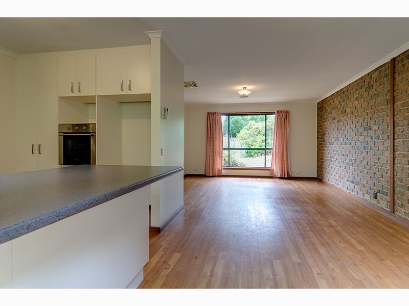 1/1 Elura Court, Flagstaff Hill SA 5159