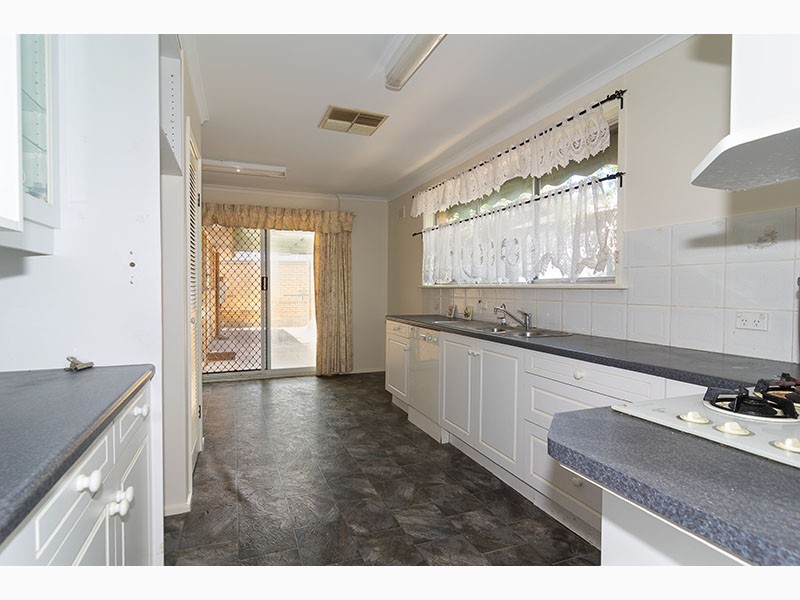 2 Alders Drive, Happy Valley SA 5159