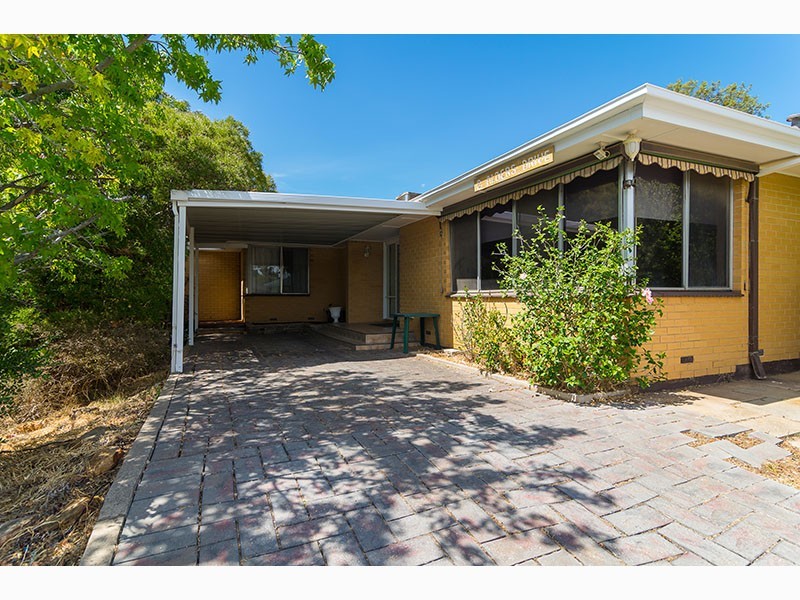 2 Alders Drive, Happy Valley SA 5159