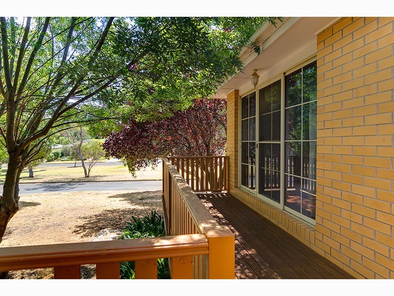 2 Alders Drive, Happy Valley SA 5159