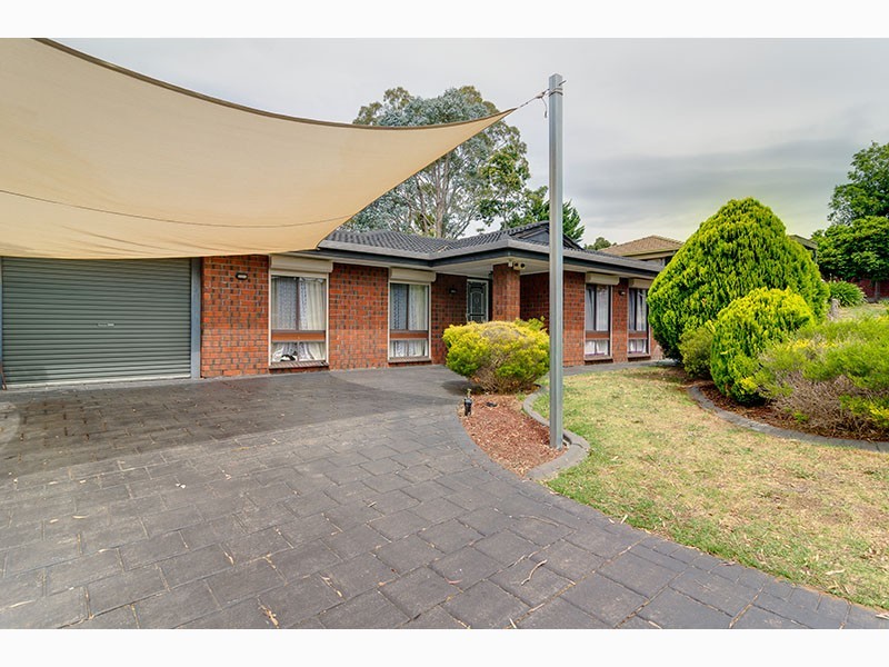 1 Bennett Close, Aberfoyle Park SA 5159