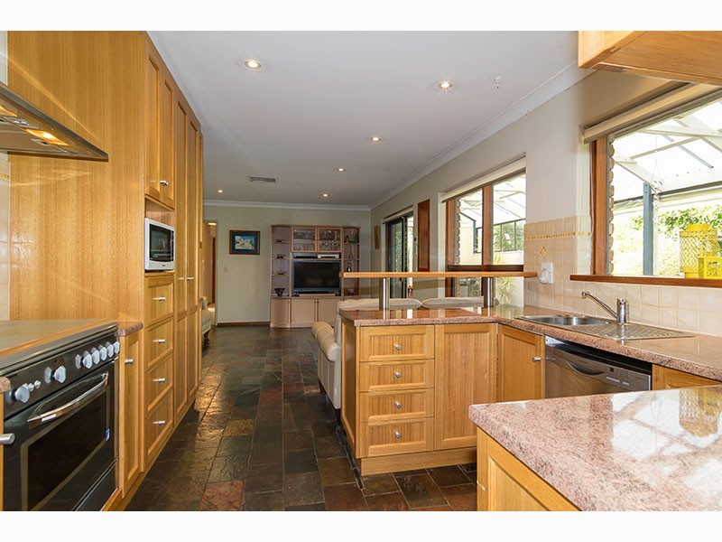 130 Broadmeadow Drive, Flagstaff Hill SA 5159