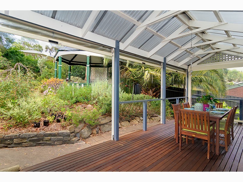 130 Broadmeadow Drive, Flagstaff Hill SA 5159