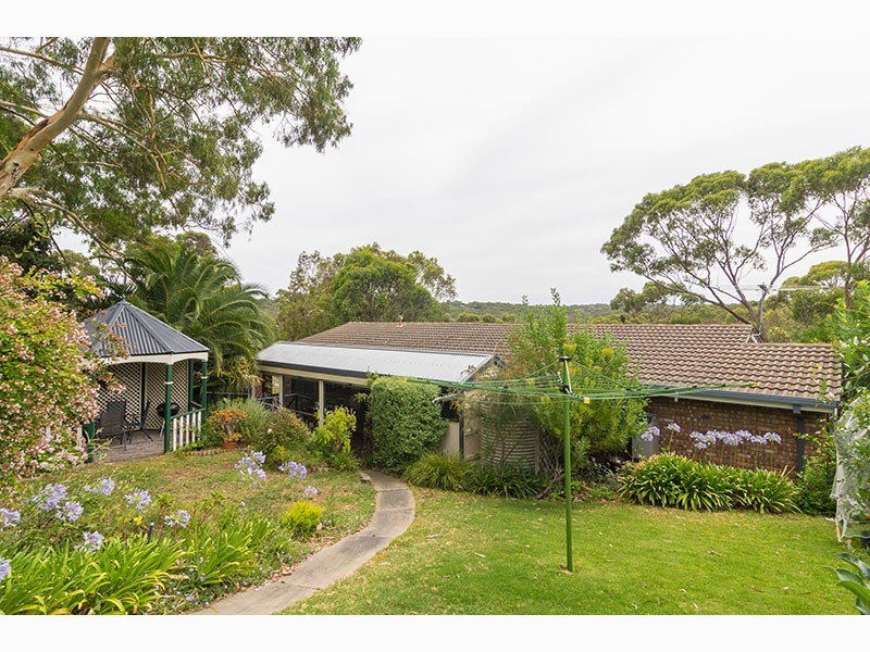 130 Broadmeadow Drive, Flagstaff Hill SA 5159