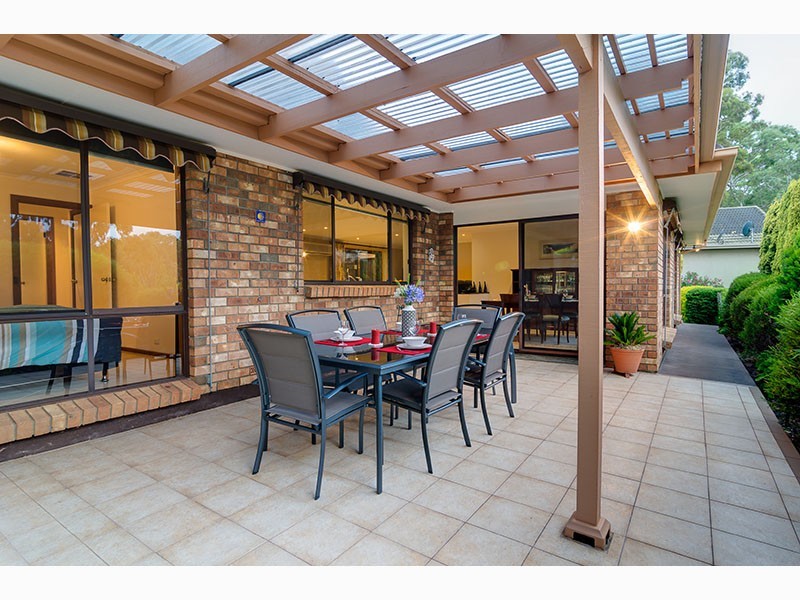 28 Glendale Avenue, Flagstaff Hill SA 5159