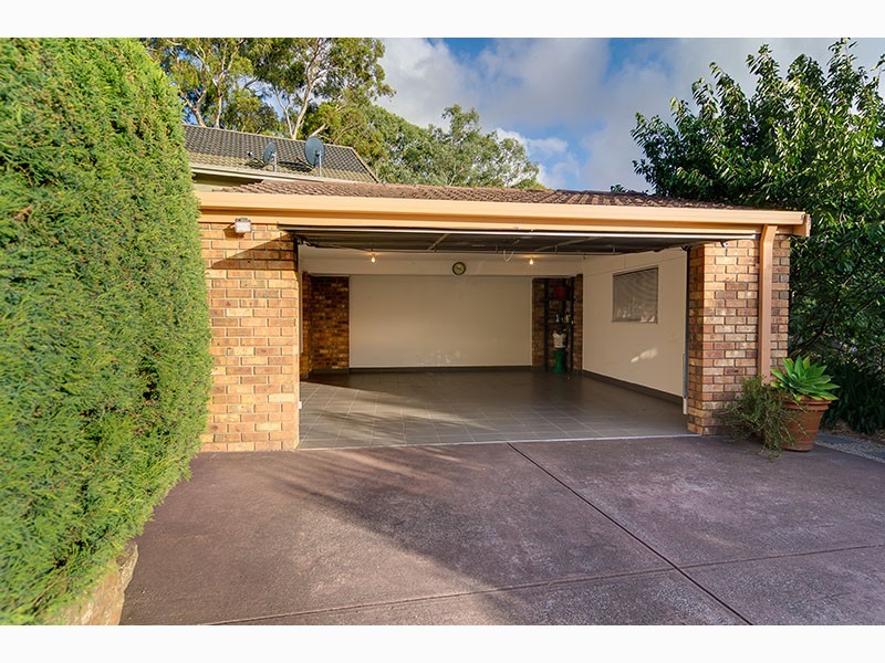 28 Glendale Avenue, Flagstaff Hill SA 5159