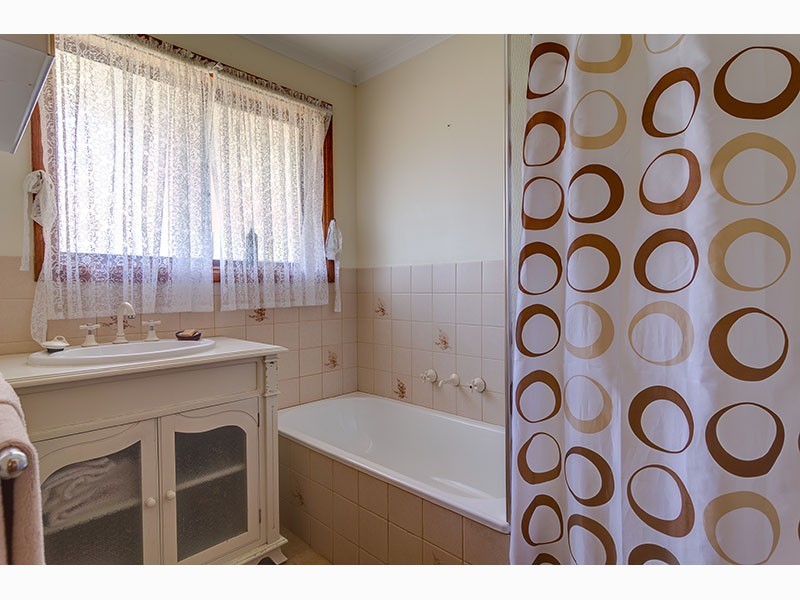 3 Bennett Close, Aberfoyle Park SA 5159