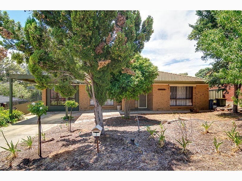 3 Bennett Close, Aberfoyle Park SA 5159