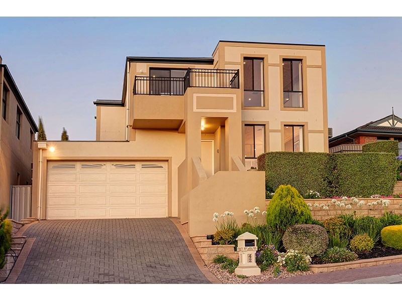 42 Coachwood Drive, Aberfoyle Park SA 5159
