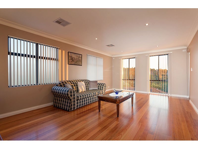 42 Coachwood Drive, Aberfoyle Park SA 5159