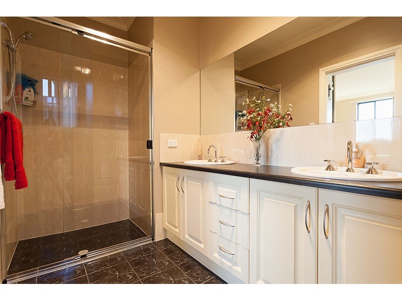 42 Coachwood Drive, Aberfoyle Park SA 5159