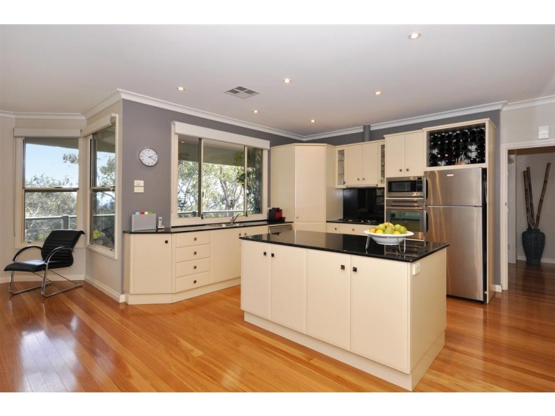 14 Grandview Court, Aberfoyle Park SA 5159