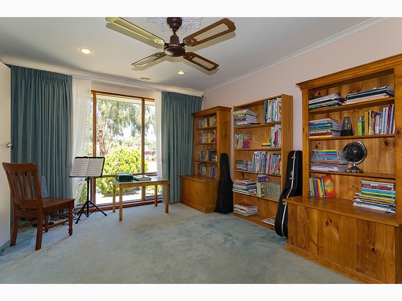 7 Burke Street, Hackham SA 5163