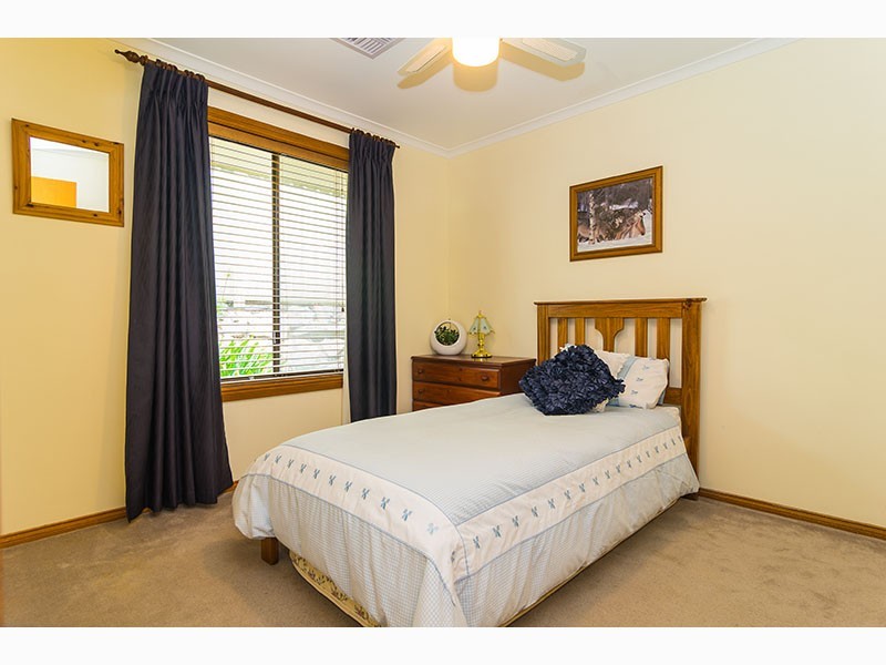 7 Bennett Close, Aberfoyle Park SA 5159