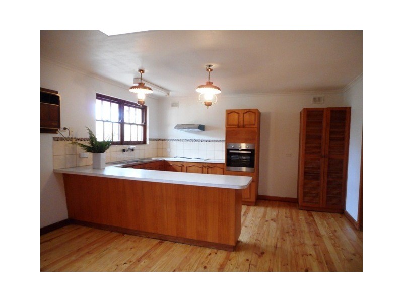 110 Black Road, Flagstaff Hill SA 5159