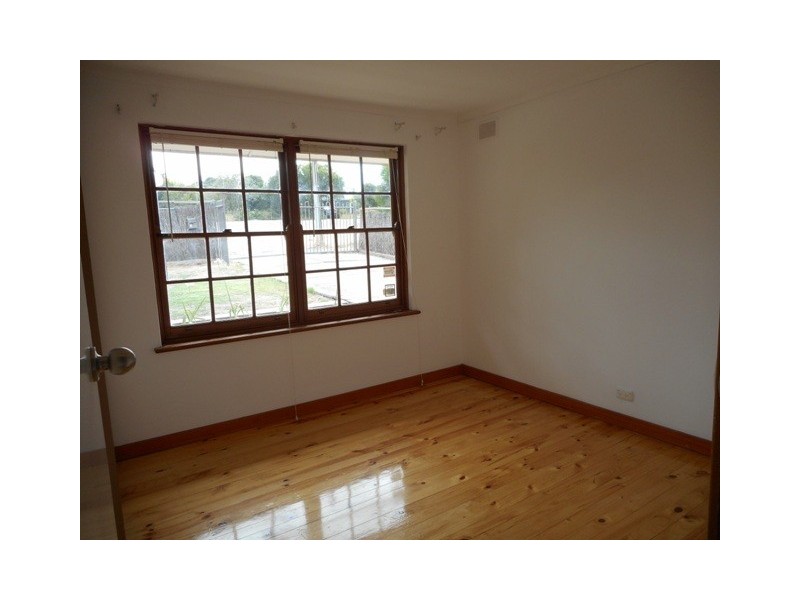 110 Black Road, Flagstaff Hill SA 5159