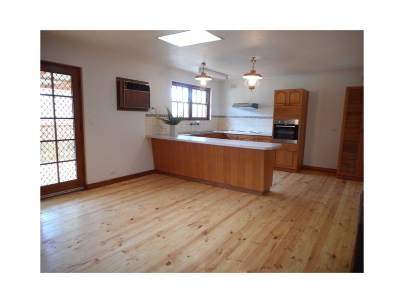 110 Black Road, Flagstaff Hill SA 5159