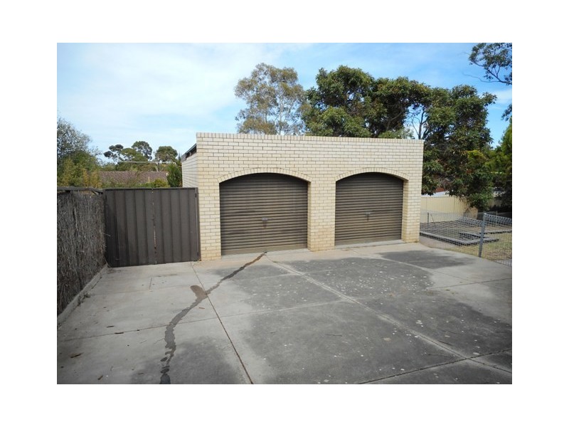 110 Black Road, Flagstaff Hill SA 5159