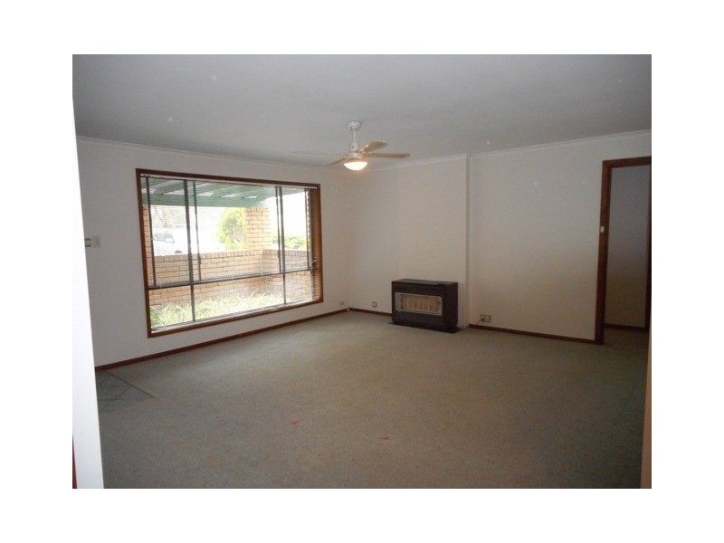 18 Lyn Street, Aberfoyle Park SA 5159