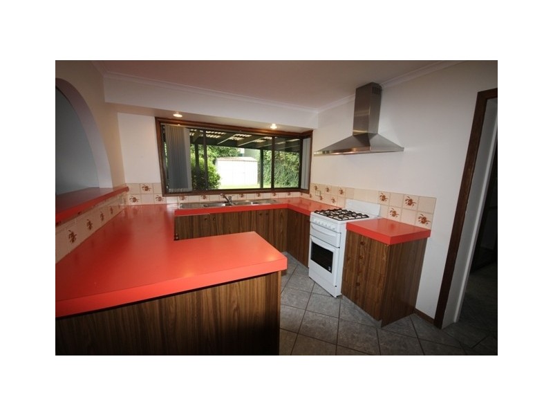 18 Lyn Street, Aberfoyle Park SA 5159